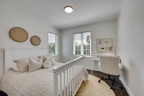 5636 Emma Drive Burlington ON L7L 6W7
