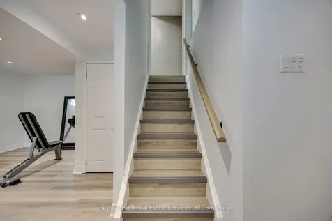 5636 Emma Drive Burlington ON L7L 6W7