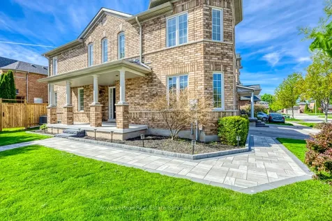 5636 Emma Drive Burlington ON L7L 6W7