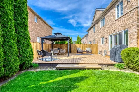 5636 Emma Drive Burlington ON L7L 6W7