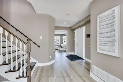 5636 Emma Drive Burlington ON L7L 6W7