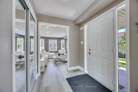 5636 Emma Drive Burlington ON L7L 6W7