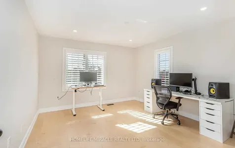 1 Pali Drive Brampton ON L6P 1G3