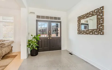 1 Pali Drive Brampton ON L6P 1G3