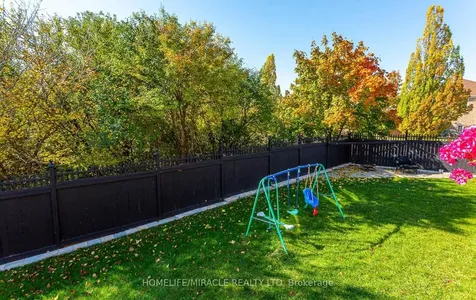 1 Pali Drive Brampton ON L6P 1G3