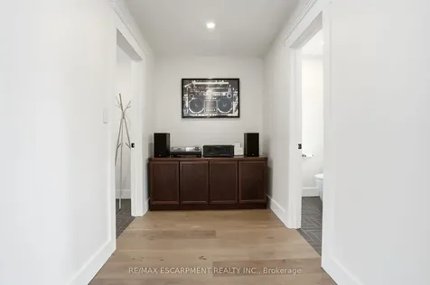 29 Pinewood Trail Mississauga ON L5G 2L2