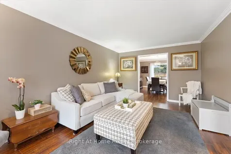 437 Shoreacres Road Burlington ON L7L 5N2
