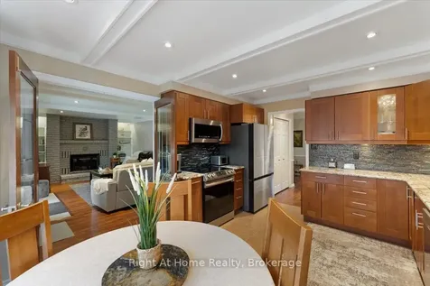 437 Shoreacres Road Burlington ON L7L 5N2
