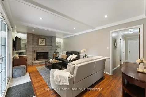 437 Shoreacres Road Burlington ON L7L 5N2
