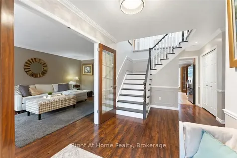437 Shoreacres Road Burlington ON L7L 5N2