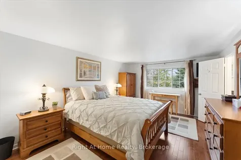 437 Shoreacres Road Burlington ON L7L 5N2