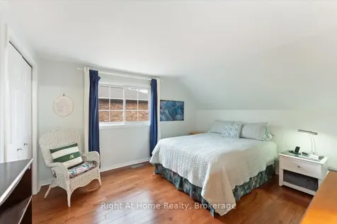 437 Shoreacres Road Burlington ON L7L 5N2