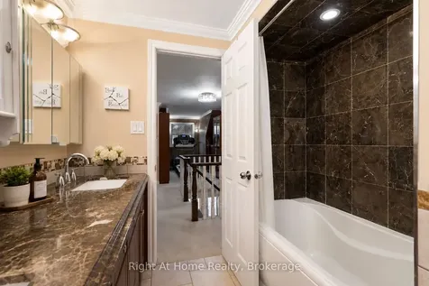 437 Shoreacres Road Burlington ON L7L 5N2