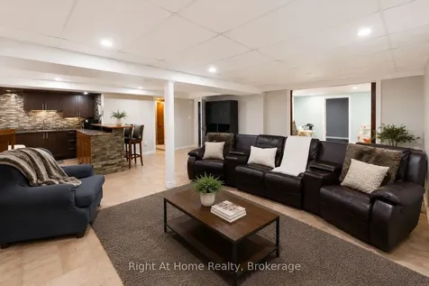 437 Shoreacres Road Burlington ON L7L 5N2