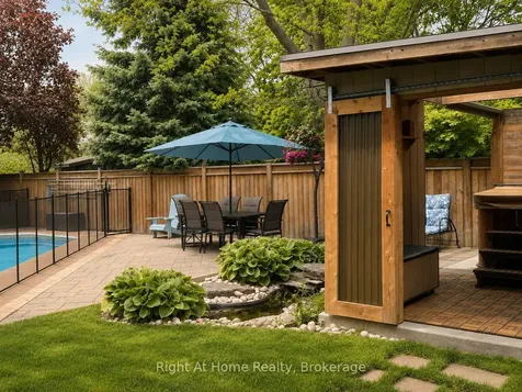 437 Shoreacres Road Burlington ON L7L 5N2