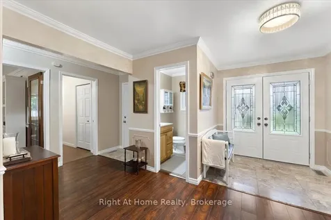 437 Shoreacres Road Burlington ON L7L 5N2