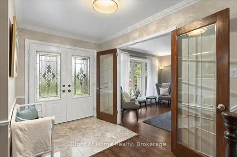 437 Shoreacres Road Burlington ON L7L 5N2