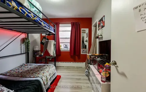 226 Bicknell Avenue Toronto ON M6M 4G9