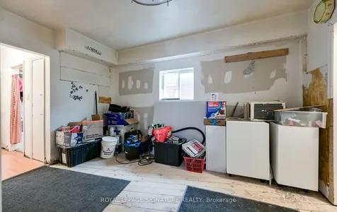 226 Bicknell Avenue Toronto ON M6M 4G9