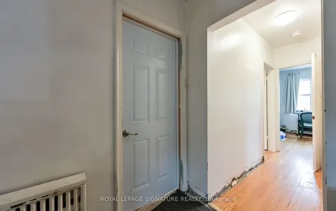 226 Bicknell Avenue Toronto ON M6M 4G9
