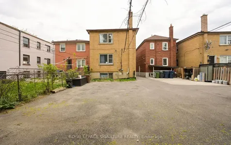 226 Bicknell Avenue Toronto ON M6M 4G9