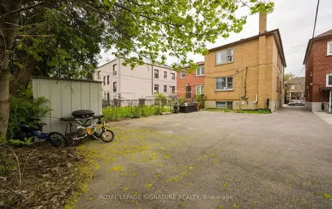 226 Bicknell Avenue Toronto ON M6M 4G9
