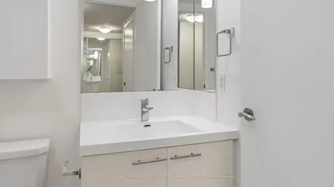 5 Valhalla Inn Road Toronto ON M9B 0B1