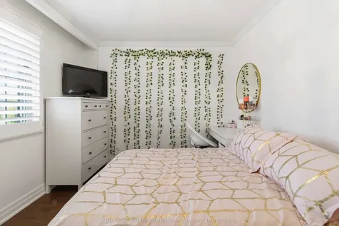 42 Neilor Crescent Toronto ON M9C 1K6