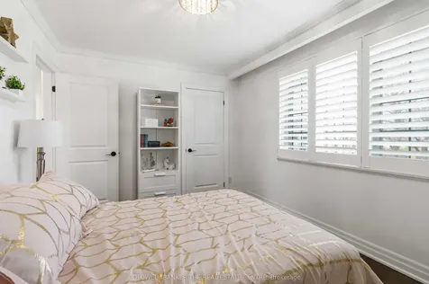 42 Neilor Crescent Toronto ON M9C 1K6