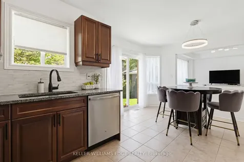 5398 Langford Road Burlington ON L7L 7M6