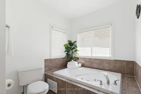 5398 Langford Road Burlington ON L7L 7M6