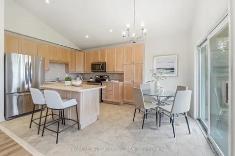7226 Lowville Heights Mississauga ON L5N 8L3