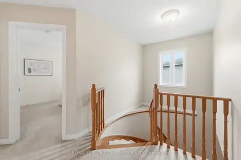 7226 Lowville Heights Mississauga ON L5N 8L3