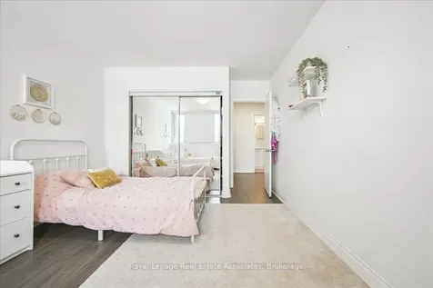 1230 Gripsholm Road Mississauga ON L4Y 2G9