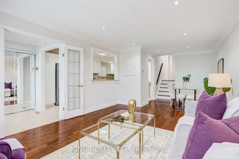 2376 Whaley Drive Mississauga ON L5B 2B5