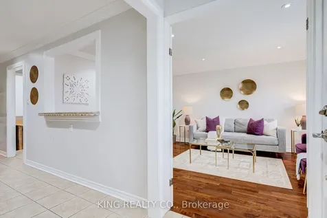 2376 Whaley Drive Mississauga ON L5B 2B5
