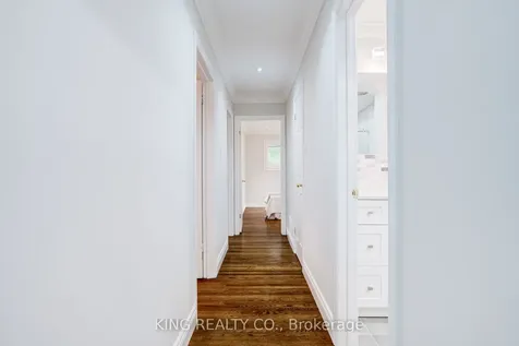 2376 Whaley Drive Mississauga ON L5B 2B5