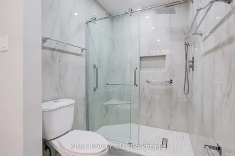 2376 Whaley Drive Mississauga ON L5B 2B5