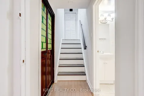 2376 Whaley Drive Mississauga ON L5B 2B5