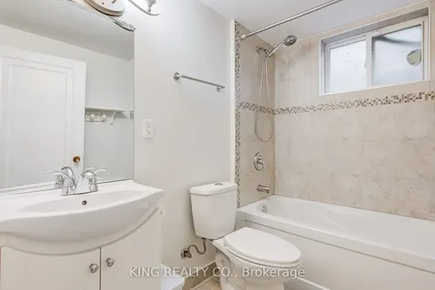 2376 Whaley Drive Mississauga ON L5B 2B5