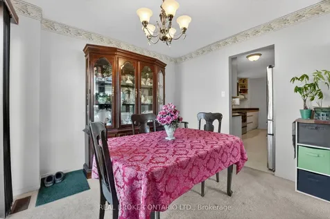 3202 Shadetree Drive Mississauga ON L5N 6P4