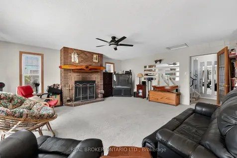 3202 Shadetree Drive Mississauga ON L5N 6P4