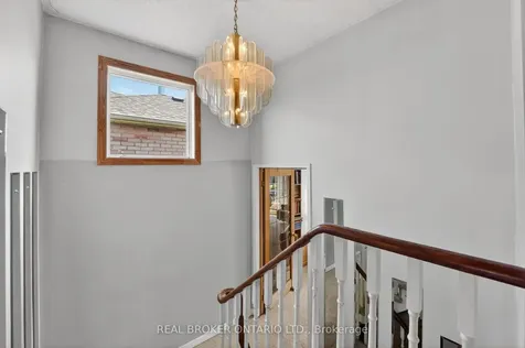 3202 Shadetree Drive Mississauga ON L5N 6P4