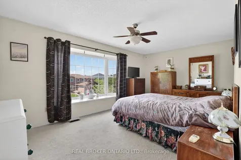 3202 Shadetree Drive Mississauga ON L5N 6P4