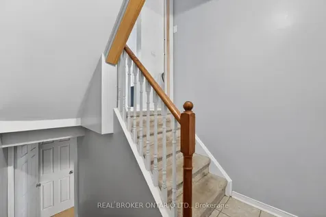 3202 Shadetree Drive Mississauga ON L5N 6P4