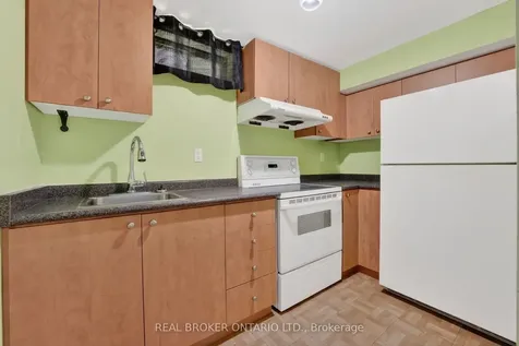 3202 Shadetree Drive Mississauga ON L5N 6P4