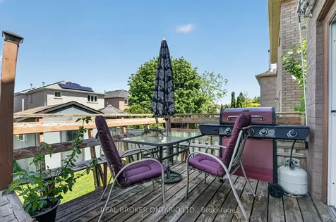 3202 Shadetree Drive Mississauga ON L5N 6P4