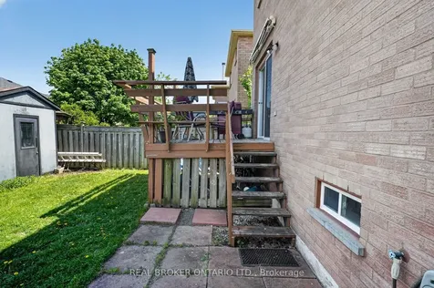 3202 Shadetree Drive Mississauga ON L5N 6P4