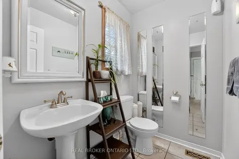 3202 Shadetree Drive Mississauga ON L5N 6P4