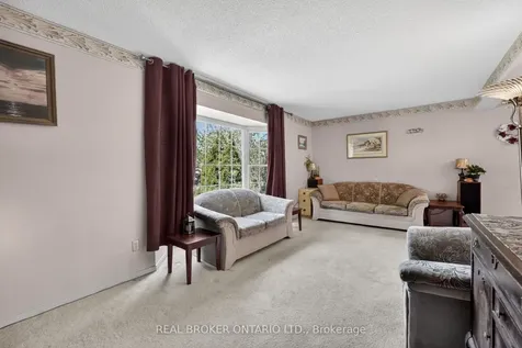 3202 Shadetree Drive Mississauga ON L5N 6P4